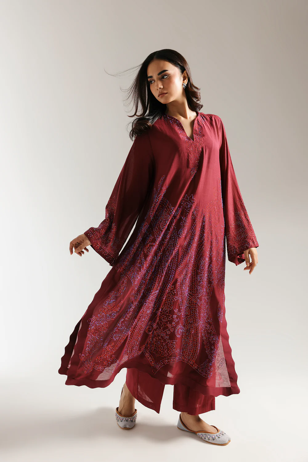 EMBROIDERED SUIT - Image 2